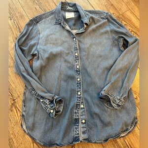 Abercrombie & Fitch Chambray Denim Boyfriend Shirt Large